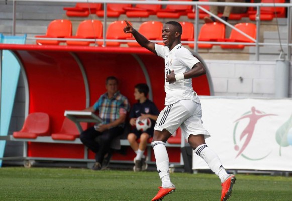 ¡Espectacular! Vinicius se luce con dos golazos en la filial del Real Madrid