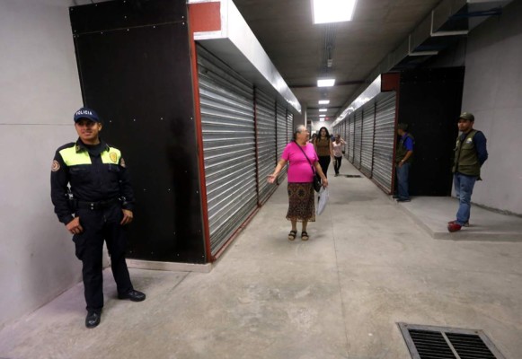 Inauguran en Tegucigalpa primer paso peatonal subterráneo