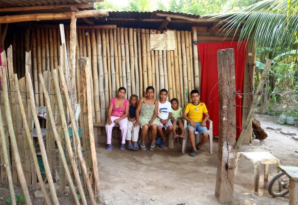 Ni una cirugía detuvo sueño de niño diputado
