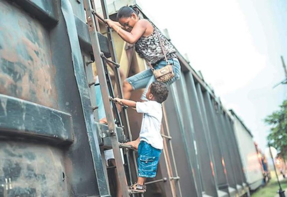 Con graves traumas vienen niños migrantes hondureños