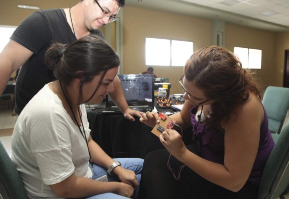 En segundo AngelHack crean sistema que alerta de accidentes cardiovasculares