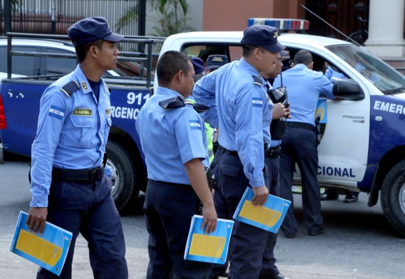 Depuradores ahora apuntan a enjuiciar y castigar a oficiales de Policía corruptos