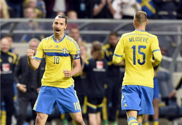 Doblete de Ibrahimovic lidera a Suecia en triunfo sobre Montenegro