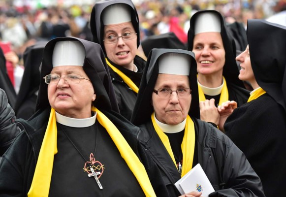 Wojtyla y Roncalli fueron proclamados santos en una ceremonia multitudinaria