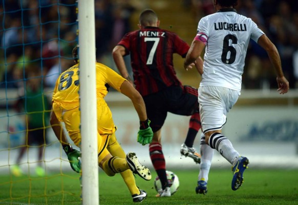 Video: Golazo de tacón de Jeremy Menez ante Parma
