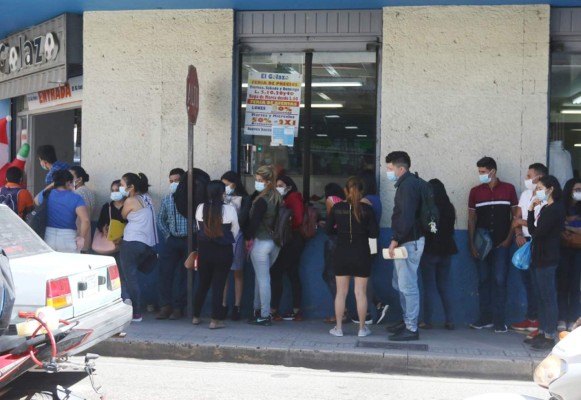 Unas 550,000 personas esperan ajuste salarial