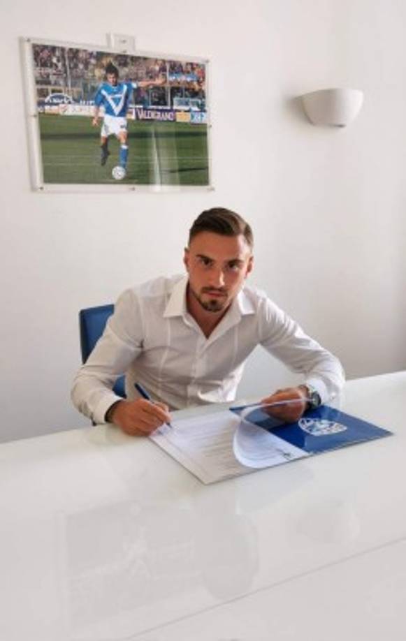 El Brescia anunció la llegada en forma de cedido de Filip Jagiello por una temporada con opción a compra al finalizarla. Procede del Genoa. Foto Twitter Brescia.