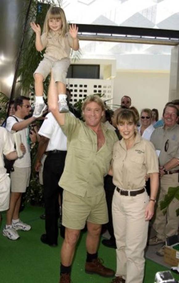 Desde muy pequeña Bindi Irwin también profesó gran amor por los animales, al igual que sus padres.