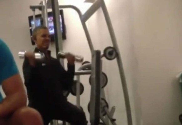 Video: Obama en la intimidad del gimnasio   