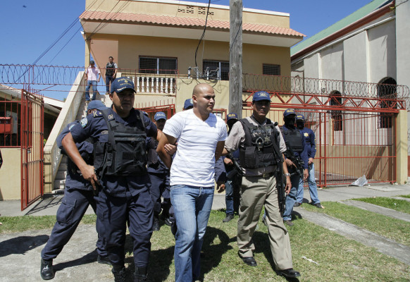 Horas después de asesinar a guardia en Honduras, criminales se repartieron el botín