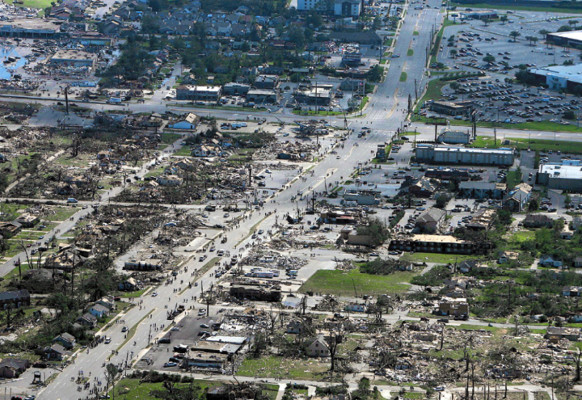 Tornados borraron barrios enteros en Alabama