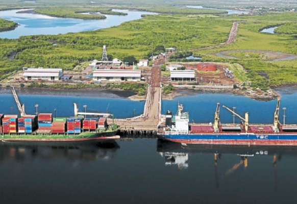 Despilfarro y corrupción en obras menores en la Portuaria