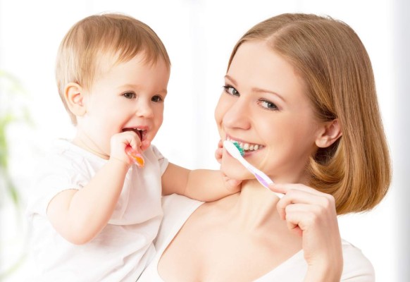 Cuide bien los dientes de leche de sus hijos