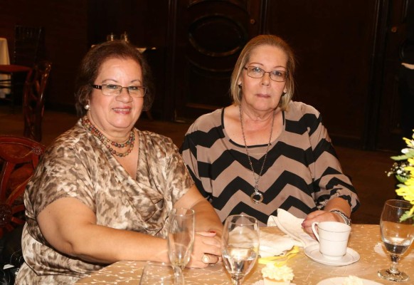 Ana Larios celebra su fin de soltería