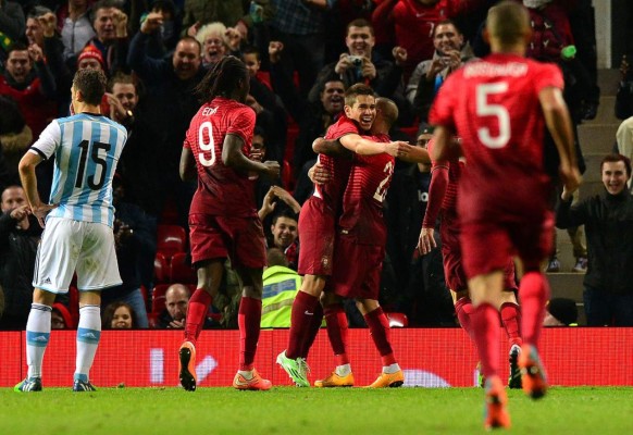 Un gol en el descuento permite a Portugal ganar el duelo Messi-Cristiano