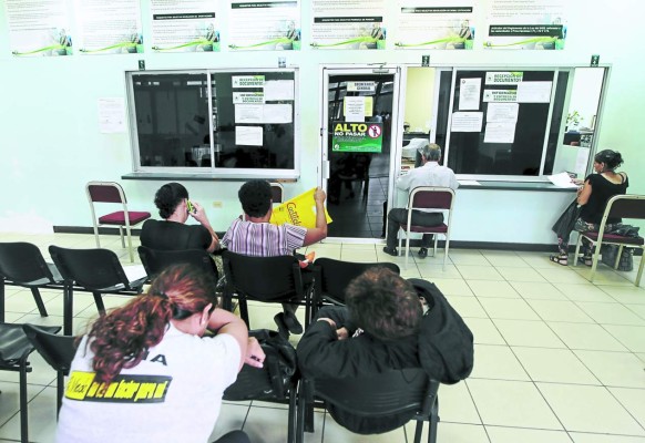 Incapacitaron a hombres con males de mujeres en el Seguro Social de Honduras