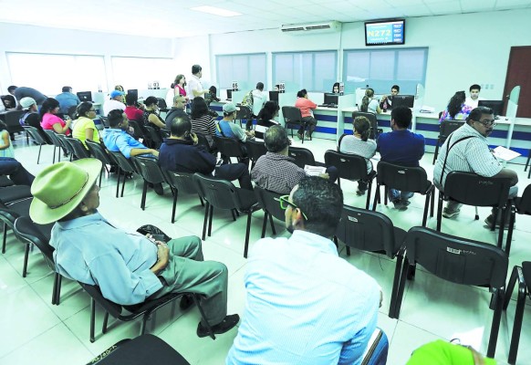 Honduras con baja tecnificación tributaria