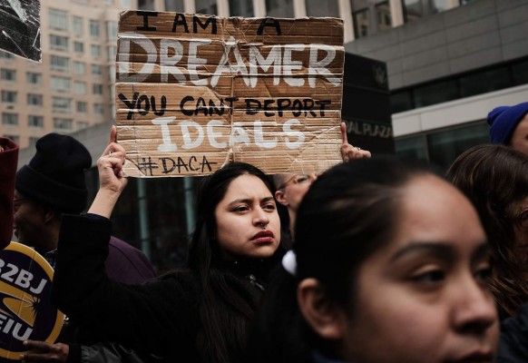 Trump ordena reiniciar negociaciones sobre 'dreamers' tras reapertura de Gobierno