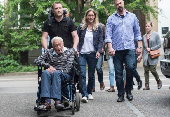 Reconocido científico de 104 años se somete a la eutanasia en Suiza