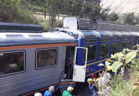 Choque de trenes en Machu Picchu deja varios turistas heridos