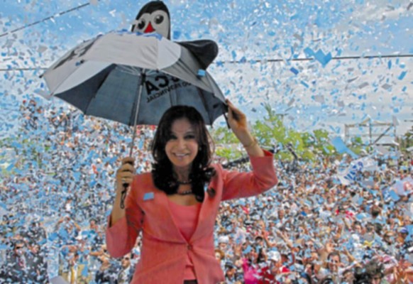 La 'Hillary argentina” acaricia la presidencia