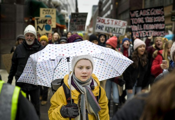 Estudiantes del mundo salen a la calle contra el cambio climático