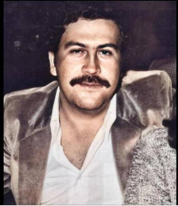 La riqueza de Pablo Escobar llegó a los 30.000 millones de dólares. 