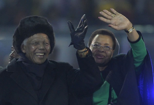 Shakira y Mandela las estrellas de la clasura