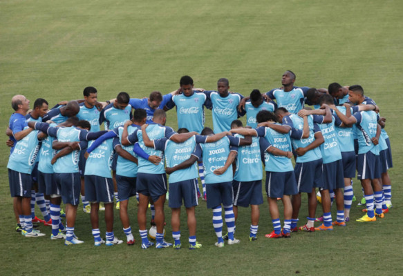 Honduras anuncia modificaciones para enfrentar a Jamaica