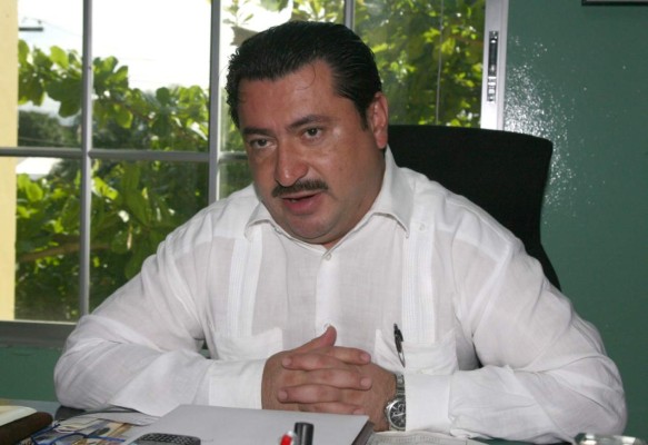 Alcalde de Puerto Cortés gana Premio Maya