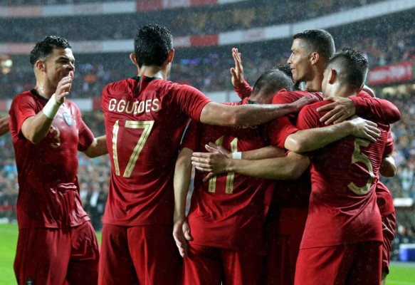 Portugal gana sin apuros a Argelia en el regreso de Cristiano Ronaldo