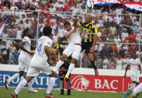 Olimpia se lleva el clásico hondureño y es nuevo líder del torneo