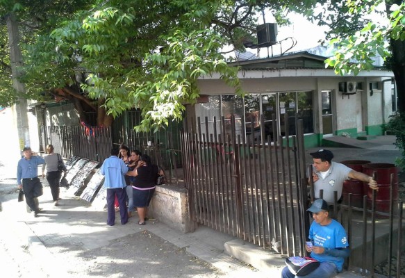 Se quejan porque encontraron el RNP cerrado