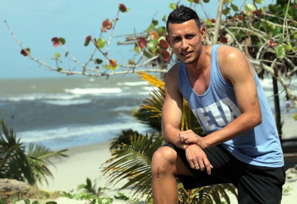 Erick Andino: 'Cambié las computadoras por el balón'