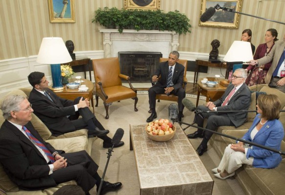 Obama acude al auxilio de Clinton por su enfermedad