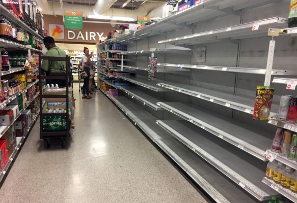 Alerta: Florida comienza evacuaciones ante la llegada de huracán Irma  