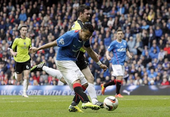 Arnold Peralta, gol y campeón en Escocia con el Rangers FC