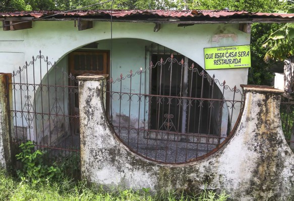 Pandilleros se adueñan de las casas de desplazados