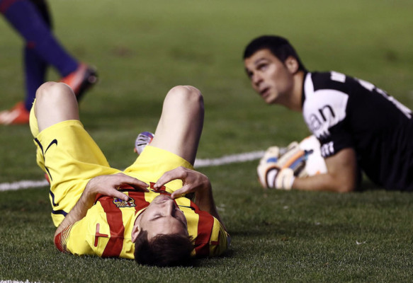 Osasuna frena a la marcha triunfal del Barça