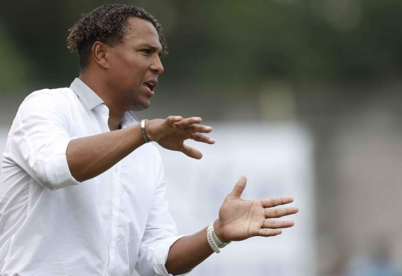 Carlos Pavón es ratificado como técnico de Marathón