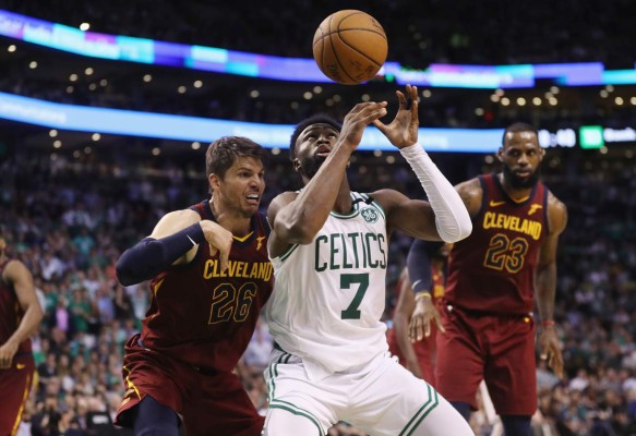 NBA: Celtics vencen otra vez a los Cavs y se van al frente 2-0 en final del Este