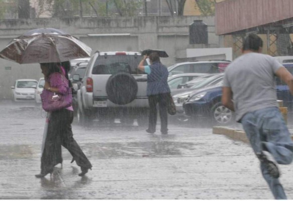 Pronostican fuertes lluvias para el fin de semana