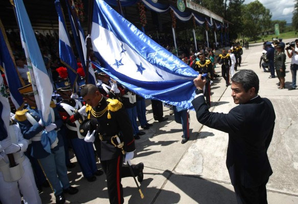 Fuerzas Armadas de Honduras festejan los 225 años del natalicio de Francisco Morazán