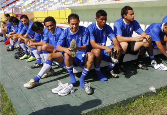 Salvadoreños sueña con un triunfo ante México