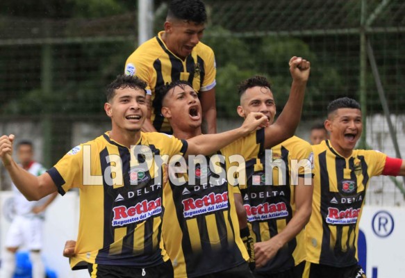 Real España baila al Marathón y manda en San Pedro Sula
