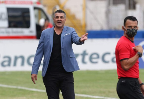 No aseguró su continuidad y se pronunció sobre la eliminación: Las palabras de Diego Vázquez