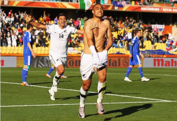 Nueva Zelanda rescata el empate en el descuento