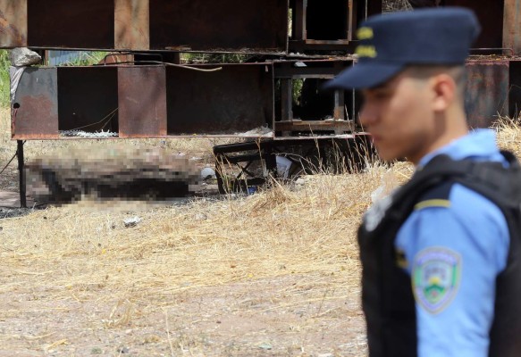 Matan y queman a mujer en solar de Tegucigalpa