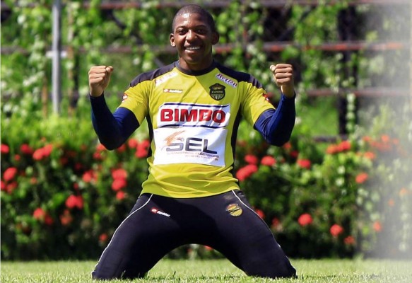 Luis López estaría listo para el clásico ante Olimpia