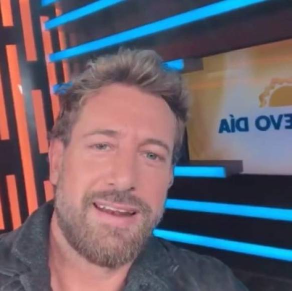 Gabriel Soto, quien hizo del 'feo' en la telenovela, también estuvo presente enlazándose desde Ciudad de México.